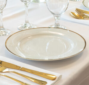 Gold Rim Dinner Plate 10.5″