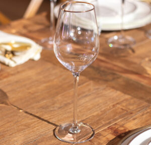 Signature Gold Rim White Wine Glass